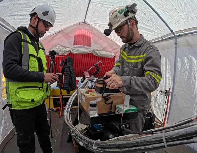 Proyecto de ingeniería industrial: Unión de Cable Especial SHD-GC 10KV con Fibra Óptica — Roto Pala Segunda Región — L.A. Ingeniería Chile